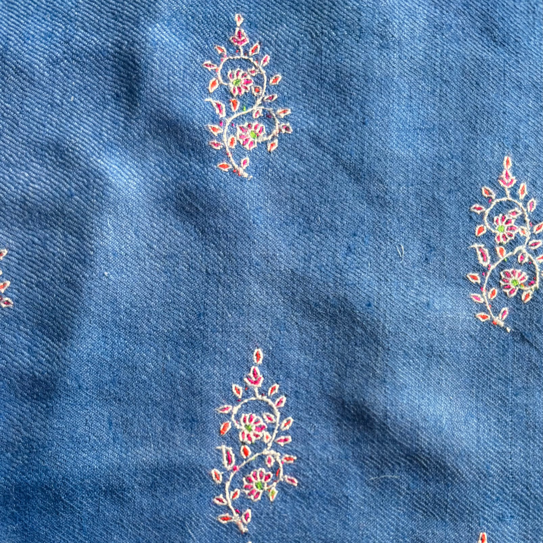 Blue pure pashmina handkerchief closeup