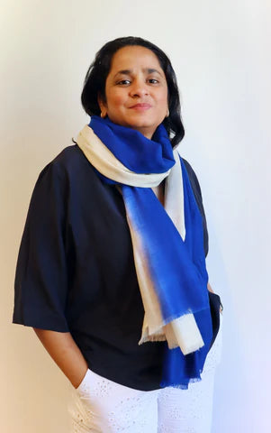 Indus Weavers founder weavering ombre blue white pashmina shawl
