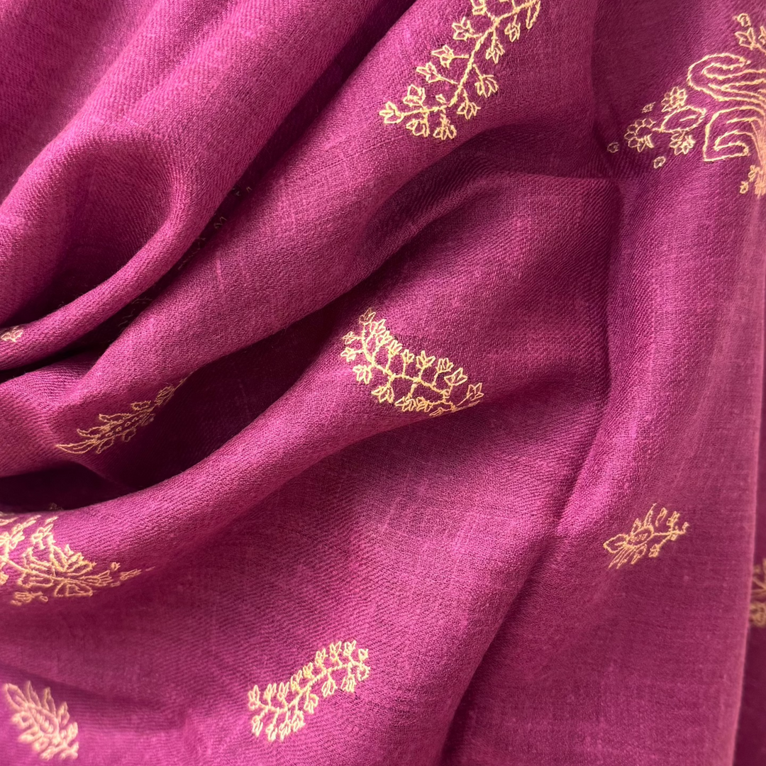 Magenta Pashmina shawl on mannequin