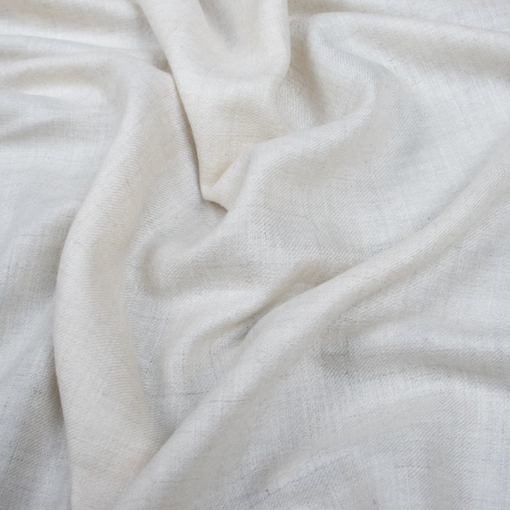 Natural Ladakhi Pashmina – Close-Up of Undyed Pure Cashmere Weave Texture & Natural Tone Detail | Indus Weavers