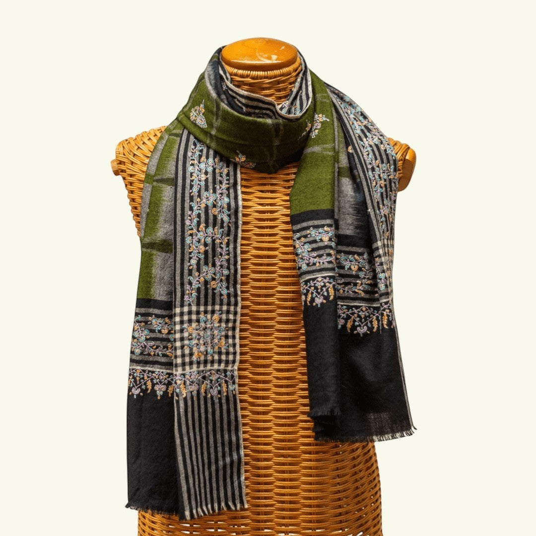 COSMIC Kashmiri Ombré Pashmina Shawl – Full View Green to Blue Gradient Cashmere Wrap with Sozni Embroidery | Indus Weavers