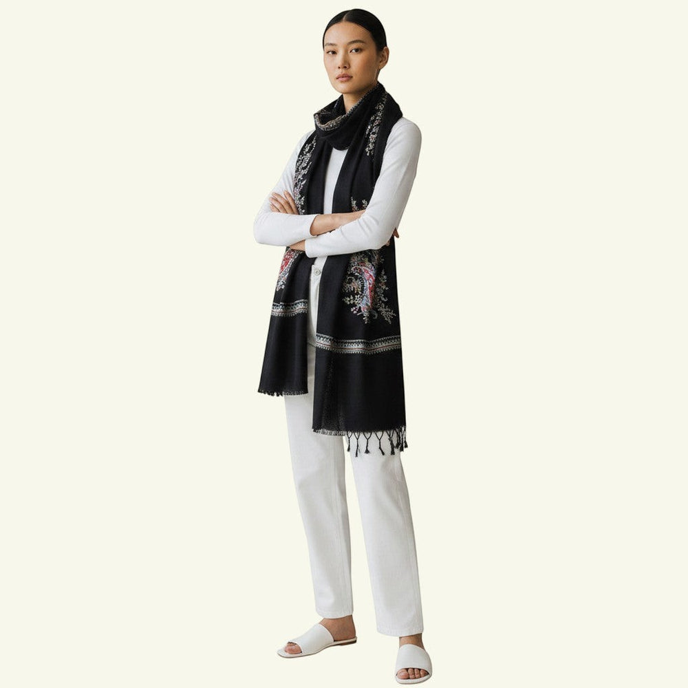BUTAH Pure Cashmere Shawl – Close-Up of Sozni Paisley Corner Embroidery on Black Pashmina Wrap | Indus Weavers