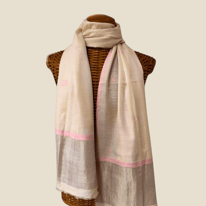 BEAU Kashmiri Pashmina Stole – Full View Soft Pink & White Handwoven Cashmere Scarf with Silver Zari | Indus Weavers