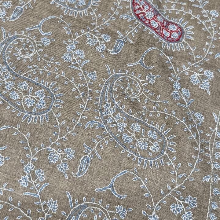 JALORA Luxury Kashmiri Cashmere Wrap – Flat Lay Showing Full 200x100cm Semi-Jamawar Sozni Embroidered Pashmina Shawl | Indus Weavers