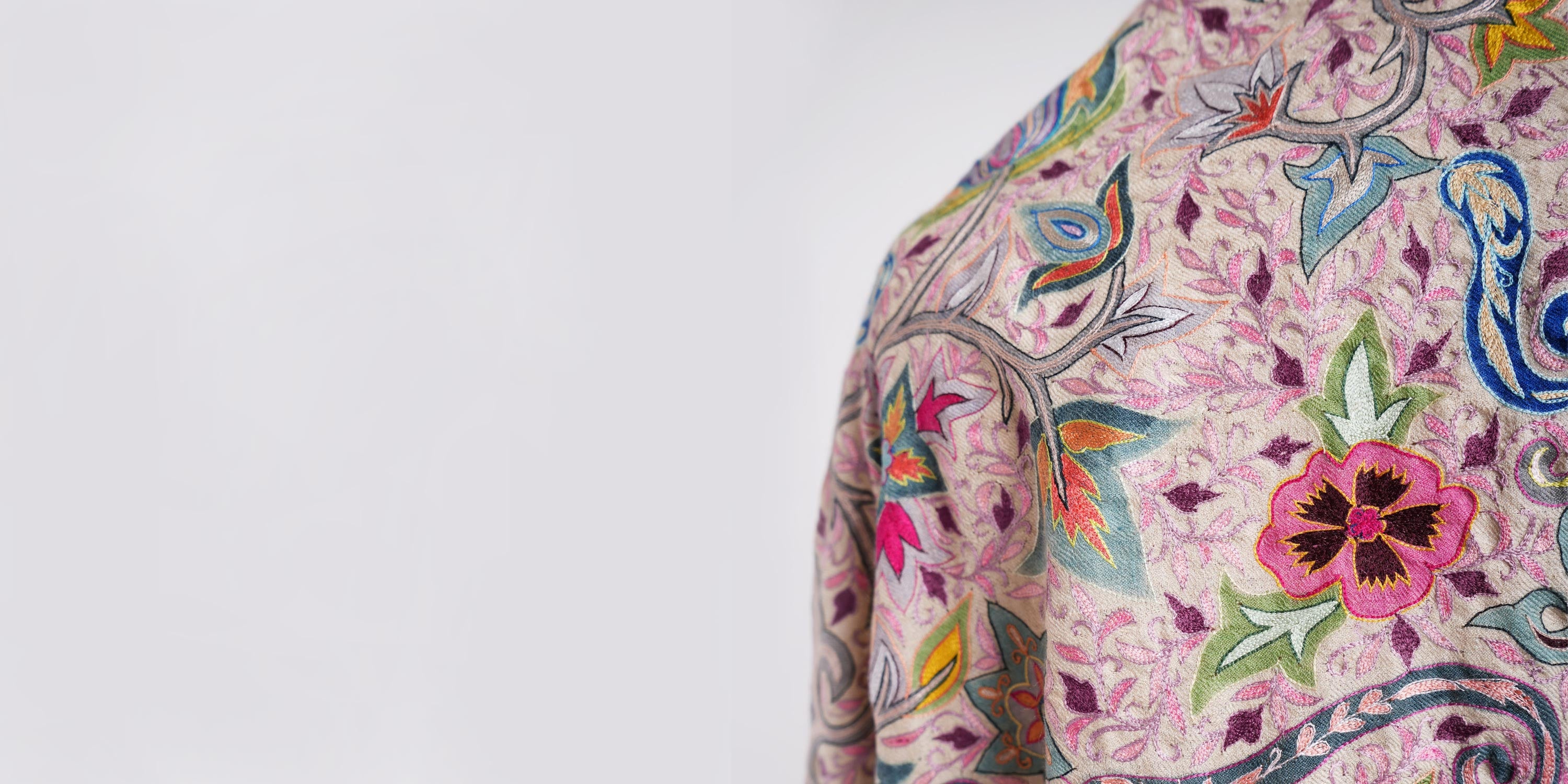 Pashmina Shawl Banner