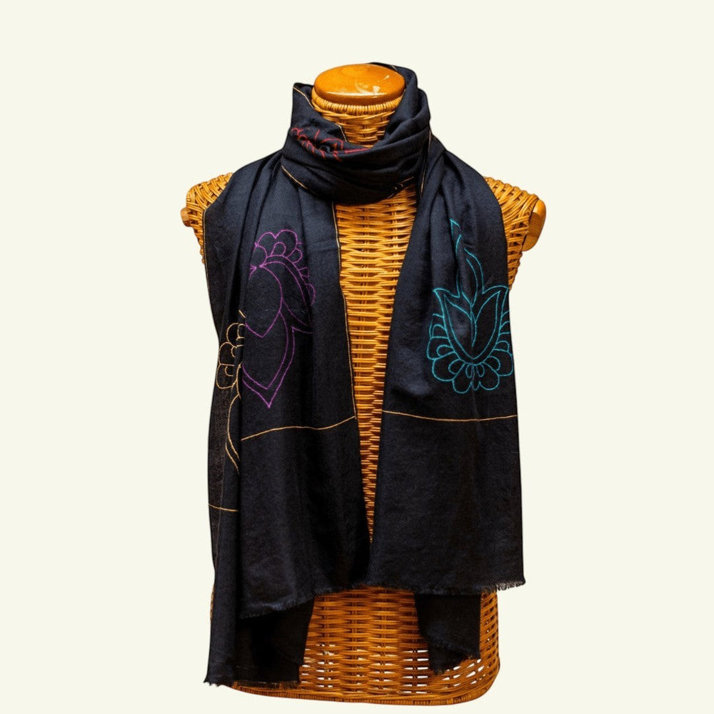 KAMAL Kashmiri Indigo Pashmina Scarf – Full View Hand-Embroidered Lotus Motifs on Indigo Cashmere Wrap | Indus Weavers