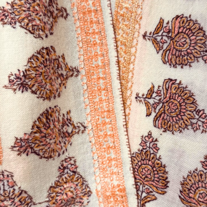 MIELE Pure Pashmina Shawl – Draped Lifestyle View Showing Ivory Base & Metallic Tilla Zari Border Detail | Indus Weavers