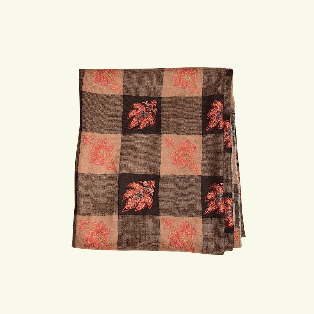 CHLOE Kashmiri Cashmere Wrap – Flat Lay Showing Full 200x100cm Checkered Pashmina with Sozni Embroidery | Indus Weavers