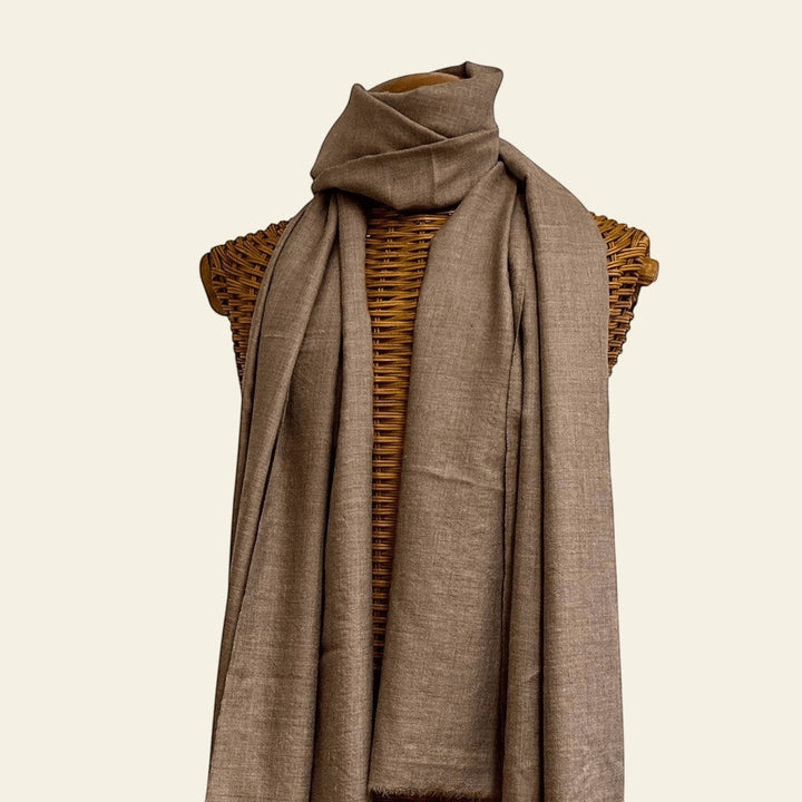 Natural Tone Pashmina Stole – Flat Lay Showing Toosh & Ivory Pure Cashmere Ladakh Wrap | Indus Weavers