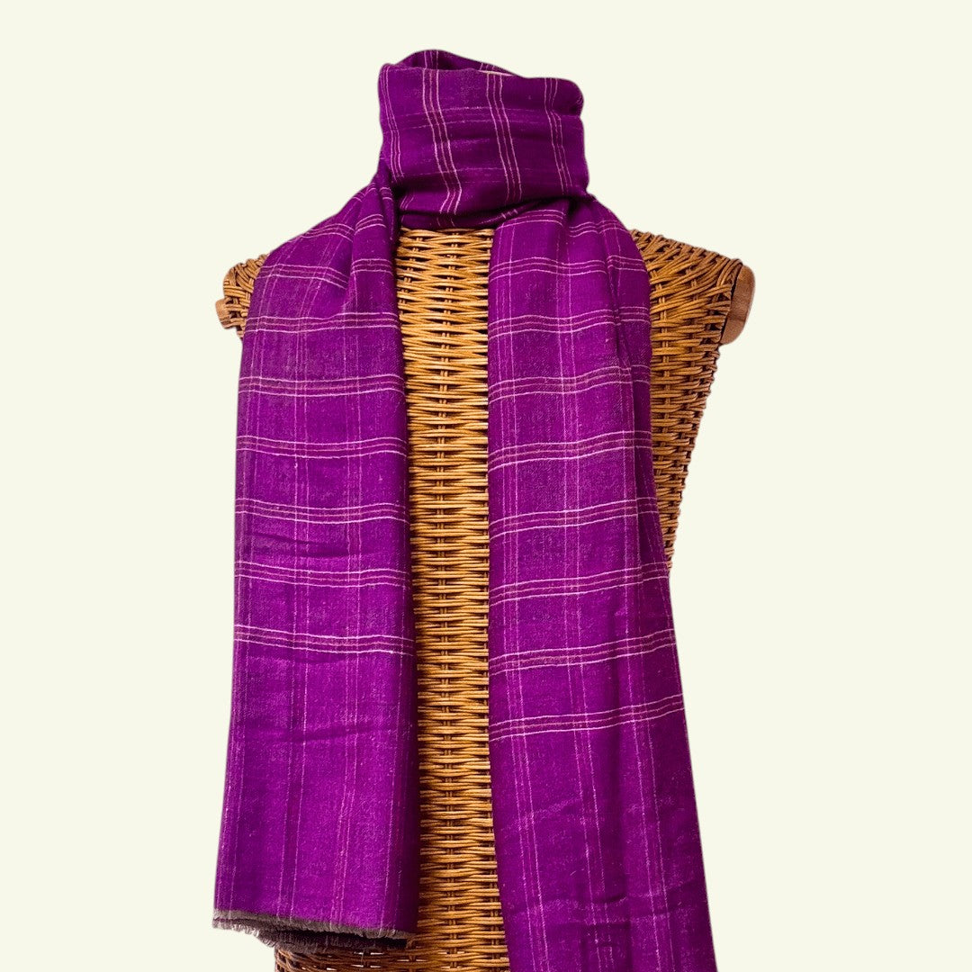 REBECCA Kashmiri Pashmina Shawl – Close-Up Checkered Weave Texture Detail | Indus Weavers